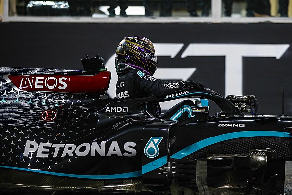 De Telegraaf: “Mercedes, Hamilton’a tek yıllık kontrat önerdi”