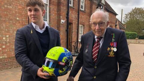 Hamilton and F1 stars pay tribute to ‘true hero’ Captain Sir Tom Moore