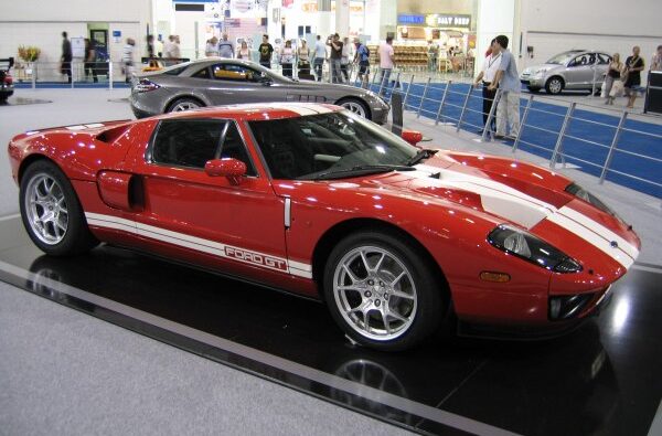 Ford – GT – 5.4 i V8 32V (557 bg) – Teknik Özellikler