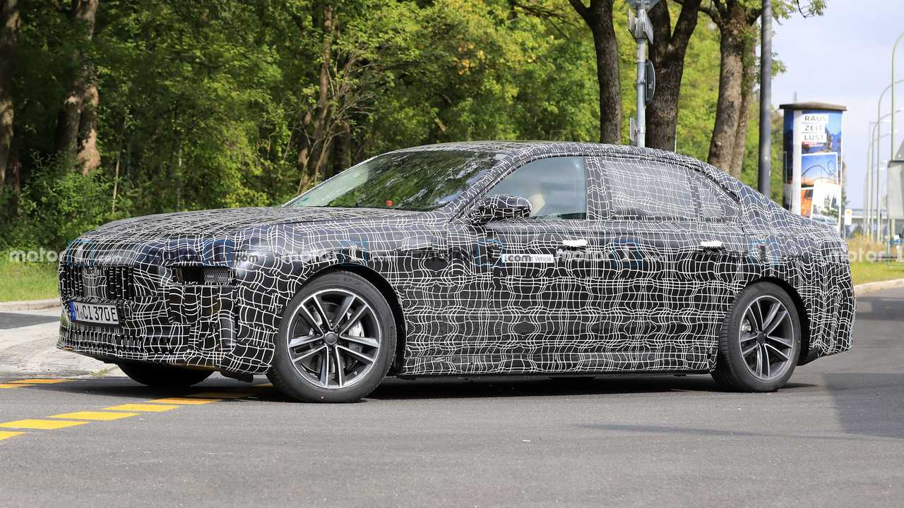 BMW i7 Sedan, 650 bg güç ile gelebilir mi? BMW i7 Sedan, 650 bg güç ile gelebilir mi?