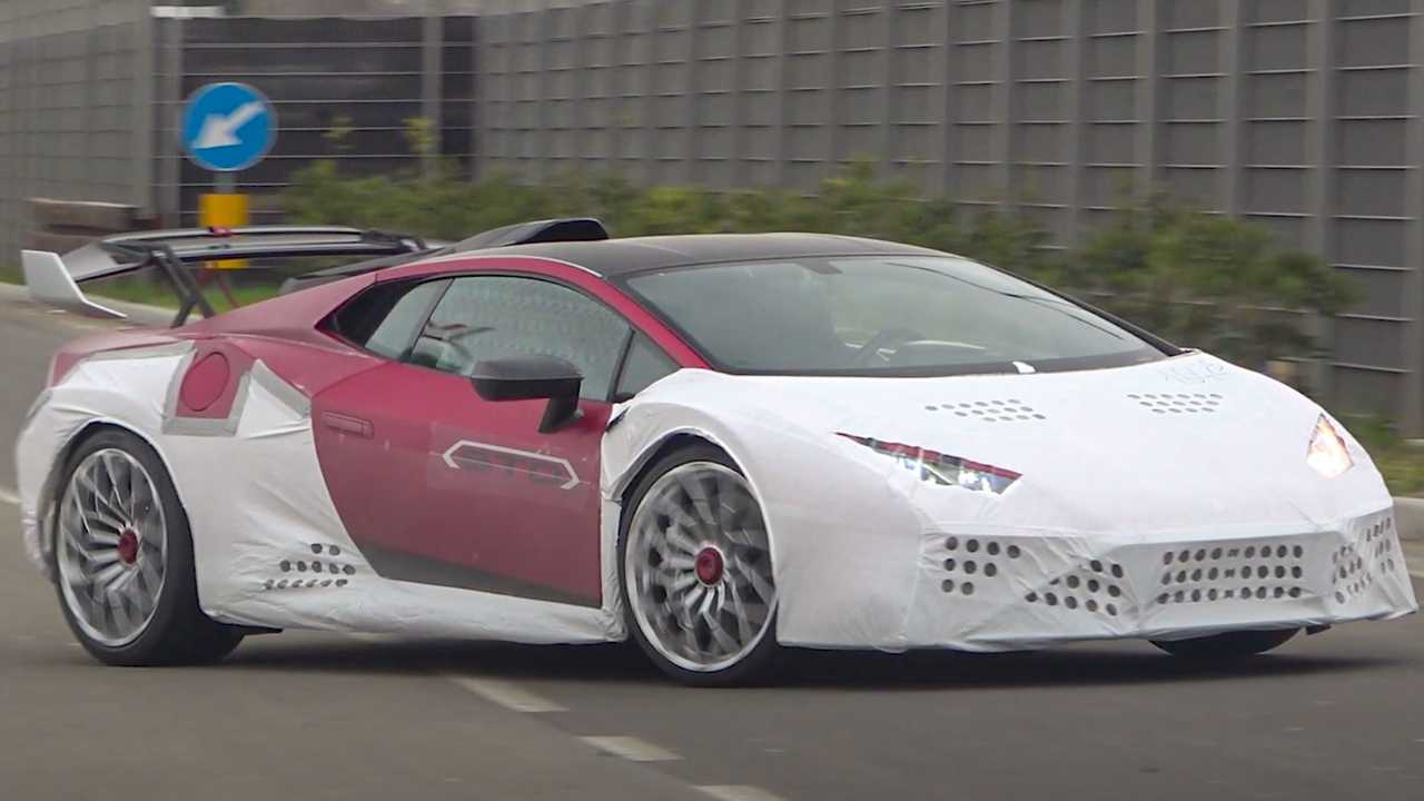 Lamborghini Huracan STO, kamuflajlı gövdesi ile yakalandı