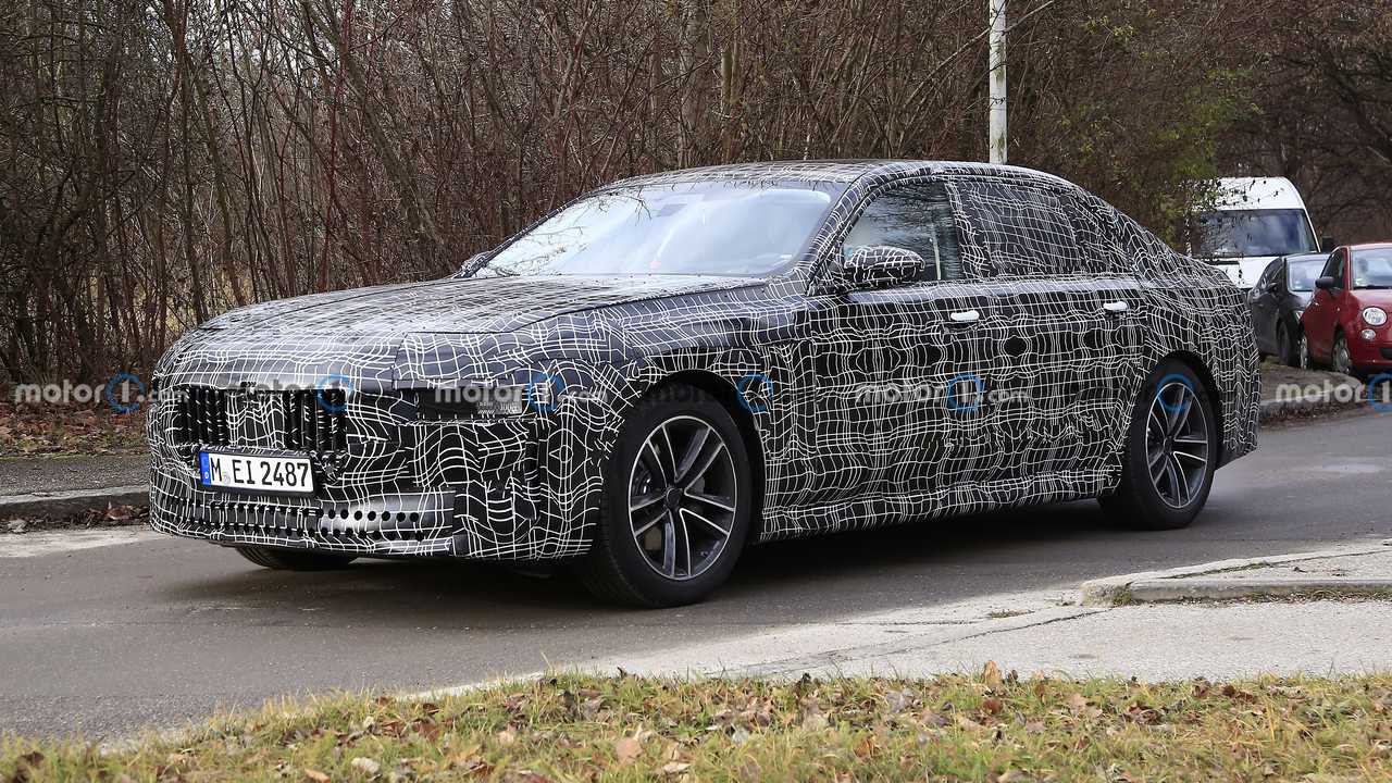 Yeni BMW 7 Serisi bir kez daha görüntülendi