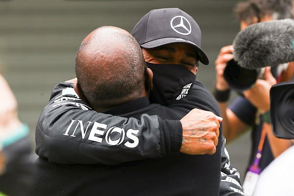 Hamilton’ın babası Anthony: “Lewis’in hedefi şampiyonluk rekoru değil”