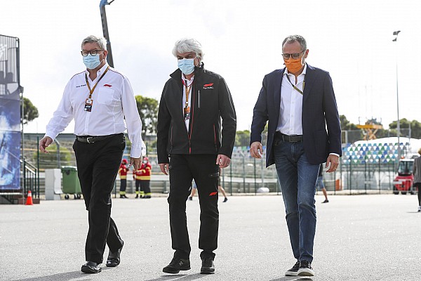 Domenicali: “Aşılamada öncelik Formula 1’in değil, ihtiyacı olanların olmalı”