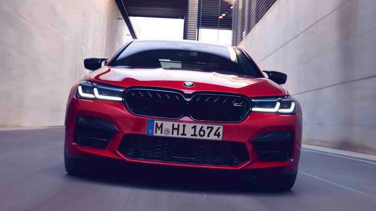 2020 BMW M5 Competition’ın, 200 km/sa hıza ulaşmasını izleyin