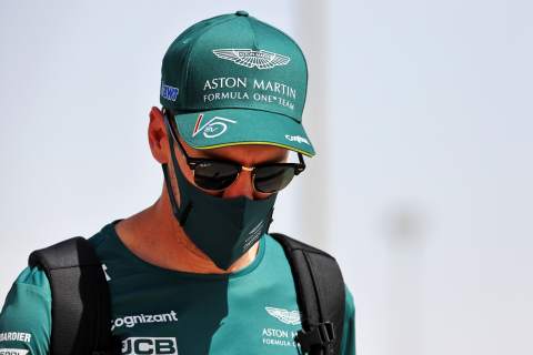 "Way too early" to write Vettel off after poor Aston Martin F1 debut – Szafnauer