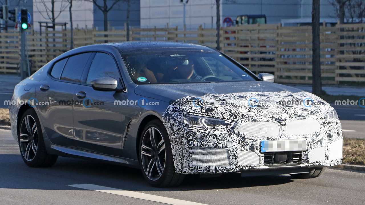 BMW 8 Serisi Gran Coupe makyajlı yüzüyle yakalandı