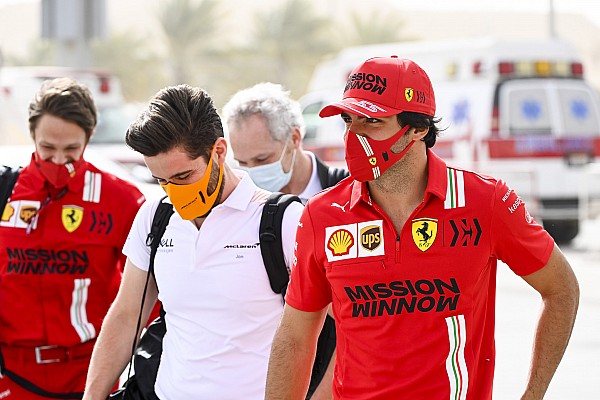 Sainz: “Vettel, Ferrari’deki başarılarıyla gurur duymalı”