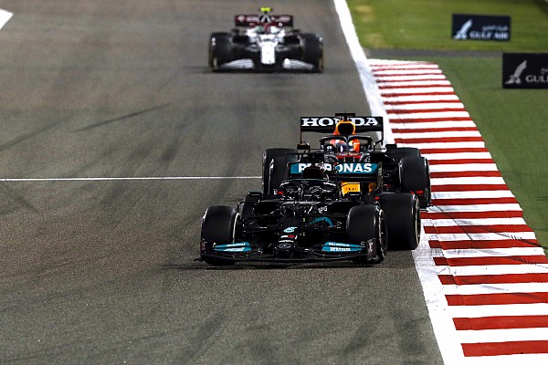 Hamilton: “Bahreyn GP’sinin son turları ‘korkunçtu'”