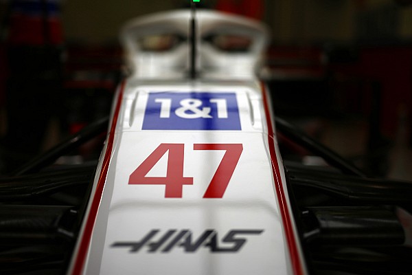 Haas: “1&1 Schumacher’in değil, Haas’ın sponsoru”