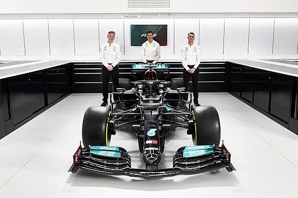 Mercedes, W12’yi piste çıkarmak için Bahreyn’i bekliyor