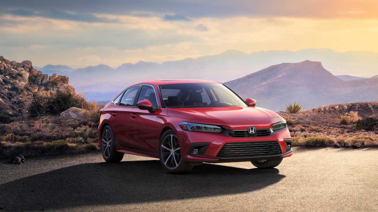 Honda, yeni Civic Sedan’ın üretime hazır hâlini gösterdi!
