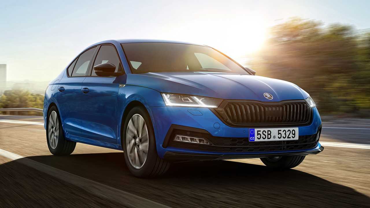 Skoda Octavia Sportline, 2.0 TSI motoru ile yüzleri güldürmeye geldi