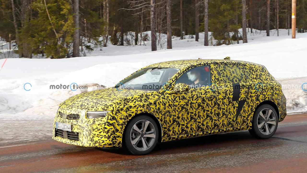 Yeni Opel Astra plug-in hibrit ve SW türevleriyle gelecek