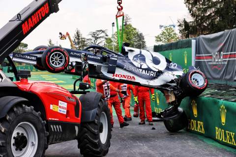 Tsunoda’s gearbox broke in half during F1 qualifying crash
