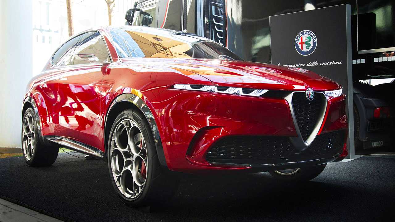Alfa Romeo Tonale, “yetersiz PHEV performansı” yüzünden ertelendi