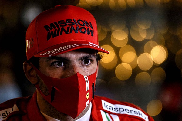 Sainz: “Hamilton en iyilerden birisi”