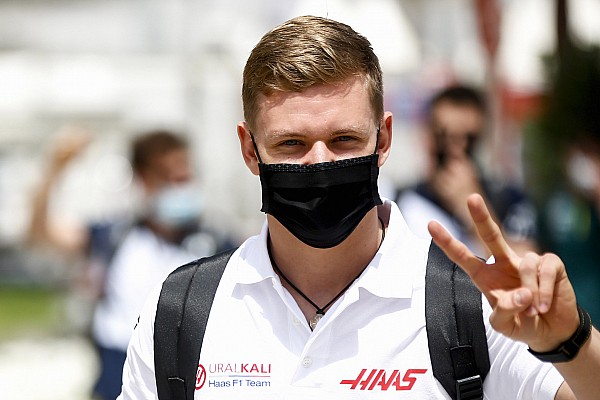Domenicali: “Mick’i Formula 1’de görmek, benim için çok duygusal”
