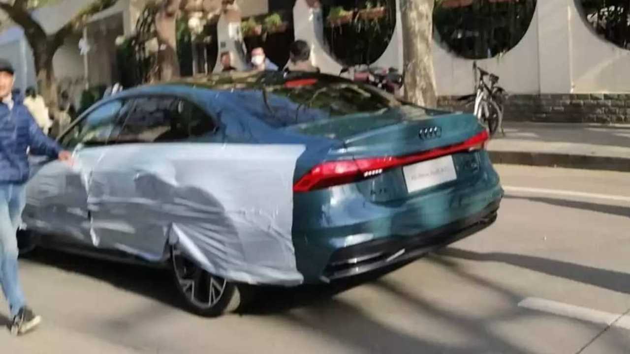 Audi A7 uzun aks mesafesiyle kamuflajsız görüntülendi