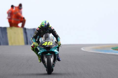 Rossi more ‘constant, can brake deeper, enter faster’; ends day-one P9
