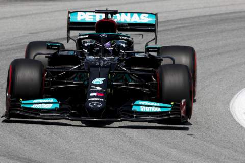 Hamilton leads Bottas and Leclerc in FP2 as Red Bull fall back