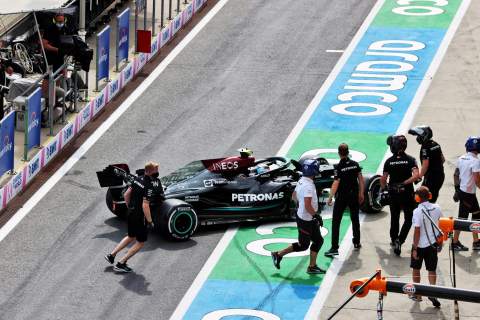 Bottas gets three-place grid penalty for 'dangerous' F1 pitlane spin