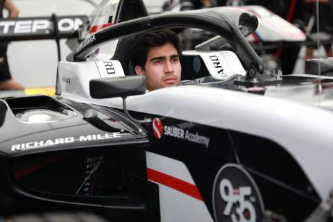 Correa rejoins Sauber Academy following remarkable racing comeback