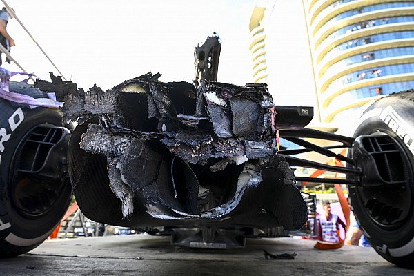 Bakü kazasında Verstappen’in RB16B’sinde büyük hasar oluşmadı
