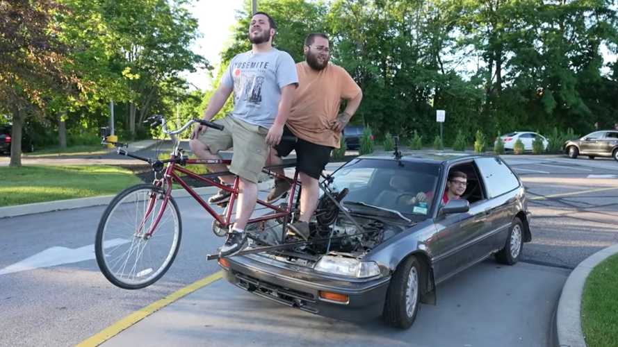 Sıfır emisyonun böylesi: Bisikletle çalışan otomobil! Sıfır emisyonun böylesi: Bisikletle çalışan otomobil!