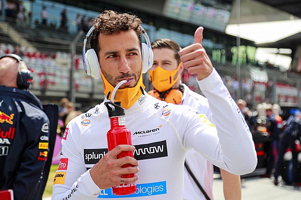 Ricciardo sanal yarışları denemeyi planlıyor