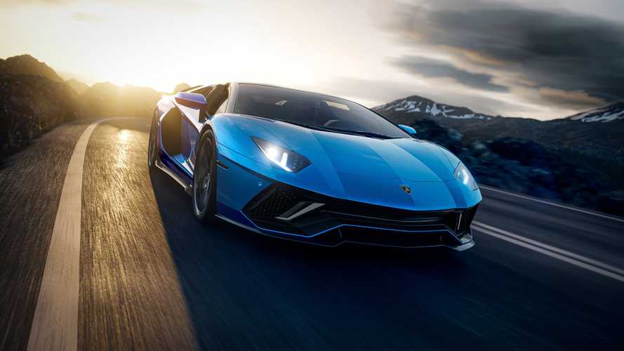 Lamborghini’nin atmosferik V12 motoru yaşayacak ama