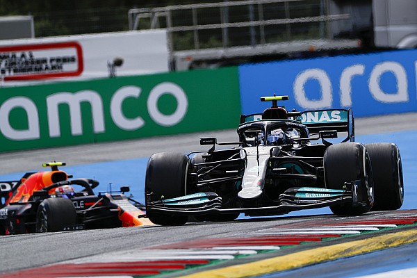 Wolff, “tüm engellere karşı verilen şampiyonluk mücadelesinin” Mercedes’i daha güçlü yapacağını düşünüyor