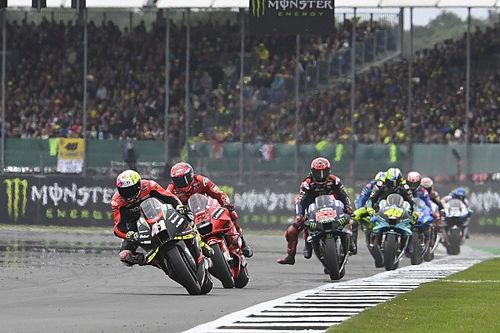 2021 MotoGP İngiltere Yarış Tekrarı izle