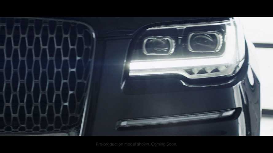 2022 makyajlı Lincoln Navigator’dan yeni teaser geldi