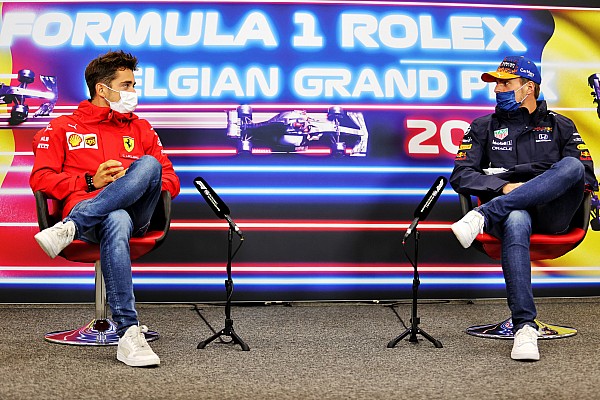 Leclerc: “Verstappen şampiyonluk için hazır olduğunu gösteriyor”