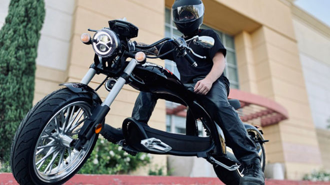 “Chopper” olmaya çalışan elektrikli motosiklet Buzzsaw ile tanışın