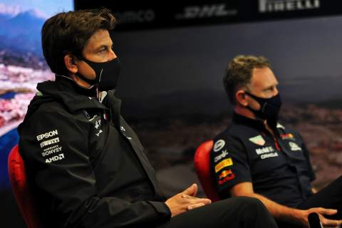 F1 Gossip: Horner claims Wolff under ‘different’ pressure in 2021
