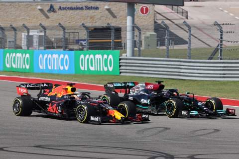 “Chuck the form book away” for F1 title run-in – Horner