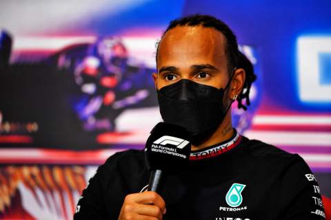 Hamilton clarifies post-race Bottas and Perez comments