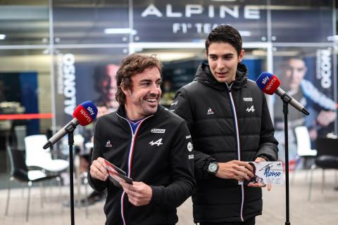 'Nobody else thinks like him in F1' – Ocon hails “unprecedented” Alonso