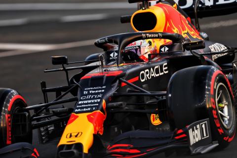 Deficit to Mercedes in Jeddah F1 practice “encouraging” – Horner
