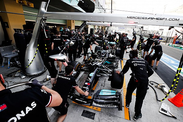 Palmer: “Bottas, Hamilton’ın şampiyonluğuna mâl oldu”