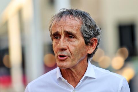 Prost explains how “great fight with Hamilton” made “this Verstappen” disappear