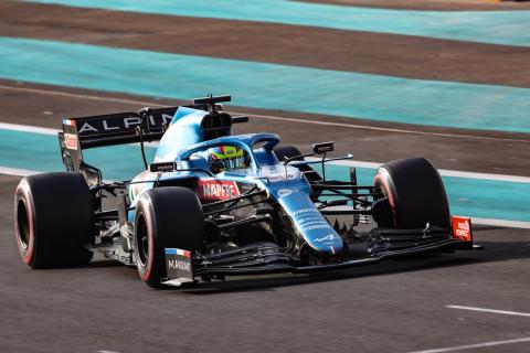 Alpine fires up A522 F1 car ahead of 2022 season