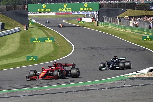 Wolff, Ferrari’nin 2022’de “mücadeleye” dönmesini bekliyor
