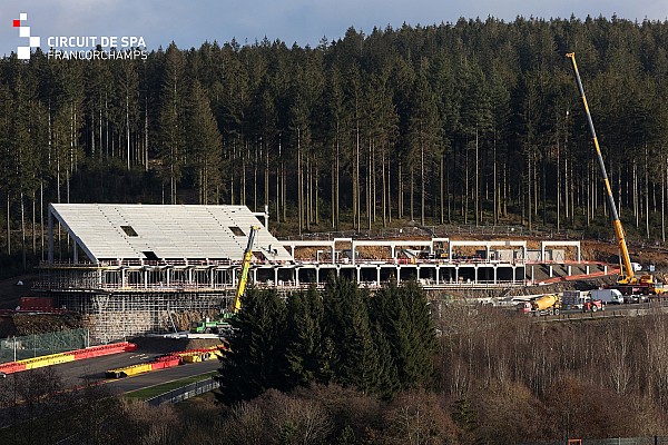 Eau Rouge’daki yeni tribünün inşası başladı