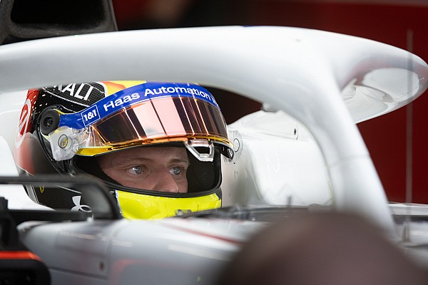 Schumacher’in, Haas’ın 2022 aracından “büyük beklentileri” var