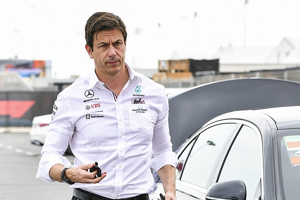 Wolff: “Umarım Lewis’i tekrar gridde görebiliriz”