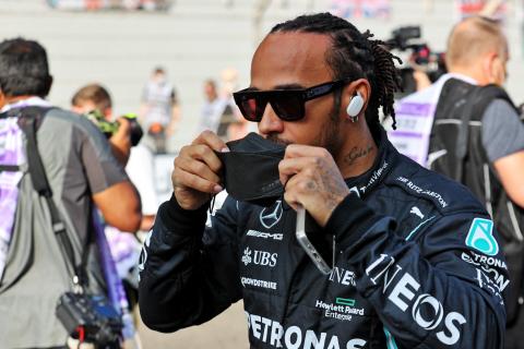 'I'm back', declares Hamilton as he breaks social media silence