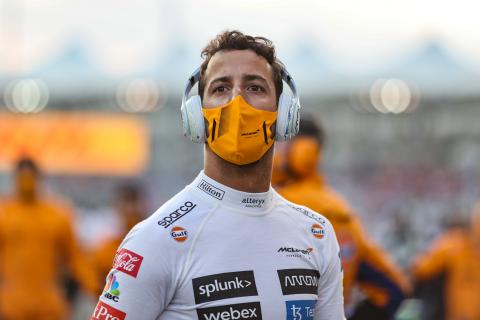 Ricciardo felt for ‘sitting duck’ Hamilton in F1 title-decider